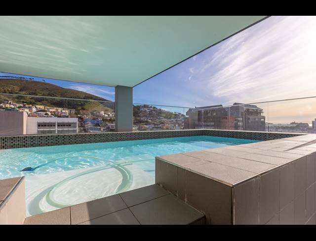 1 BEDROOM APARTMENT FOR SALE IN CAPE TOWN CITY CENTRE